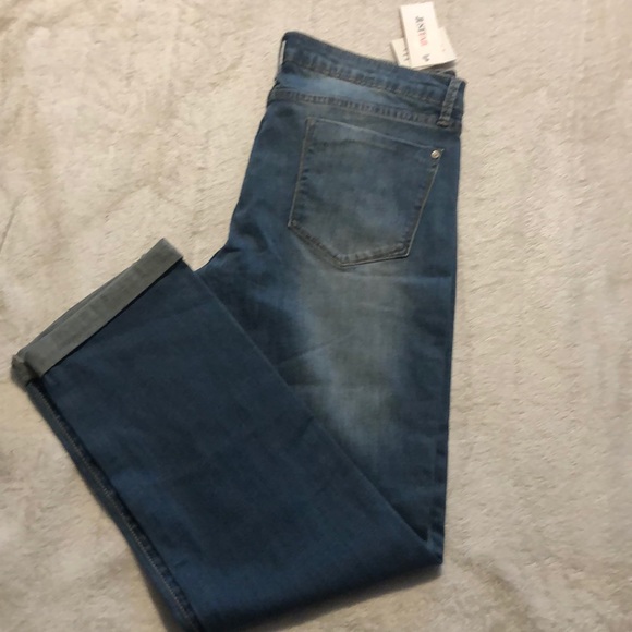 Jeans - Picture 3 of 3